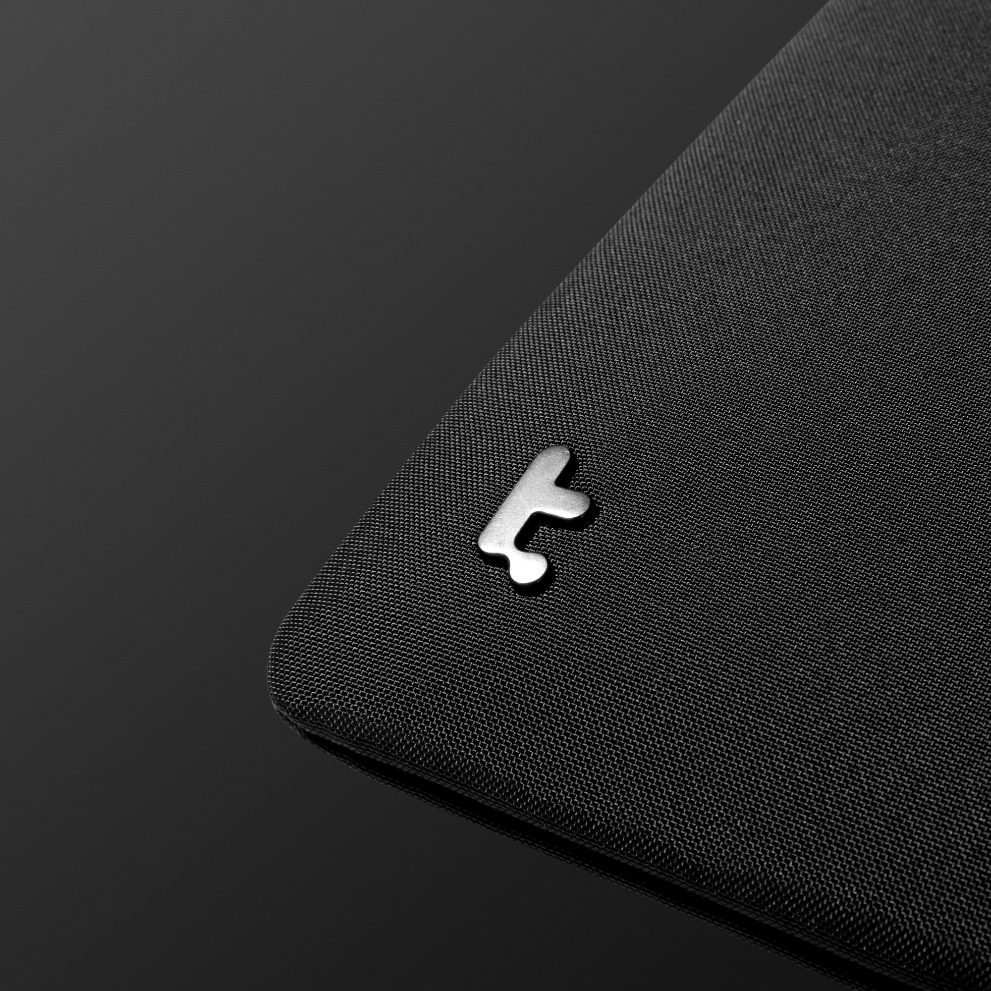 Funda Premium Voyage-A10 para Macbook 14″ Resistente al Agua