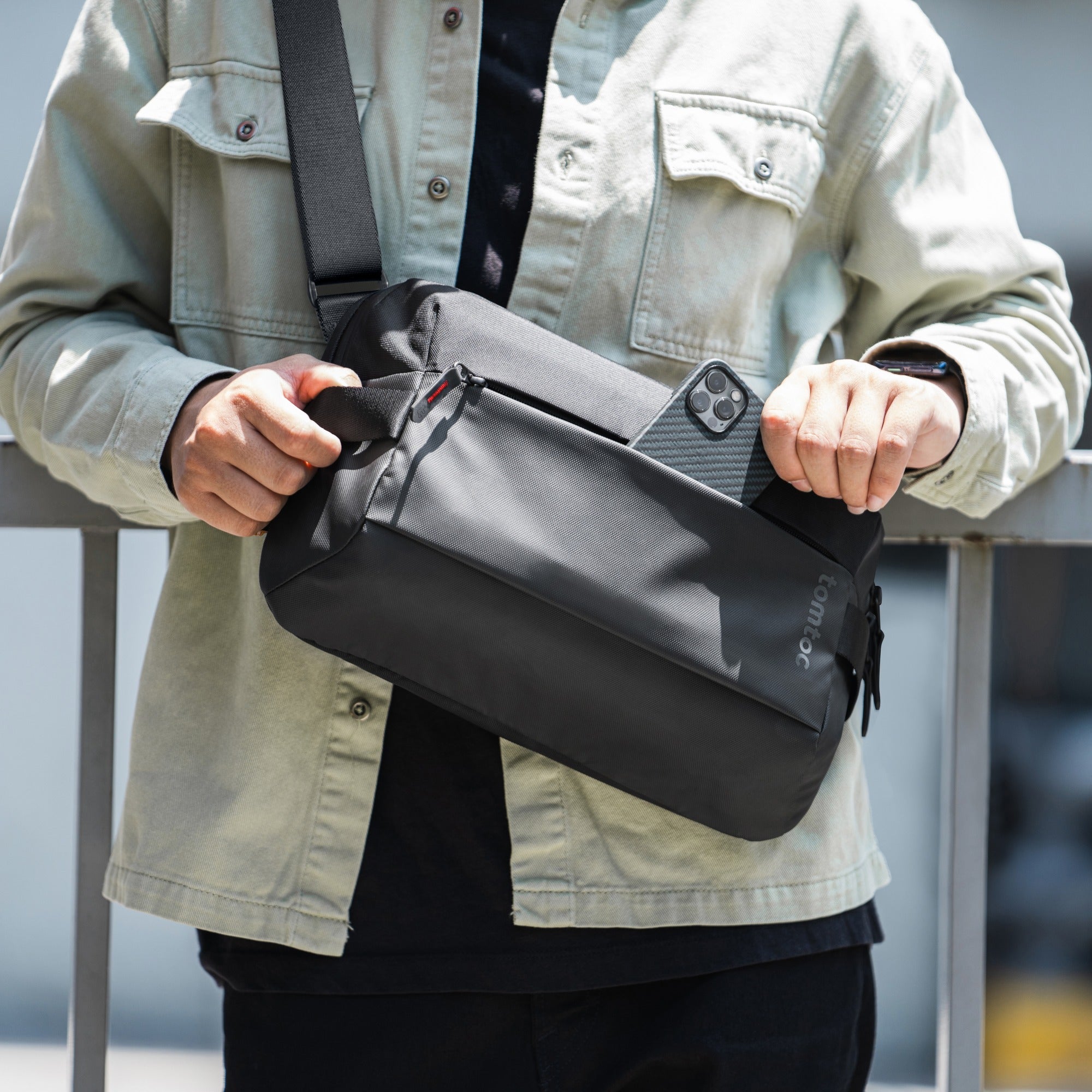 Bolso Bandolera Explorer-T21 M para iPad 11" / N Switch 2 7L