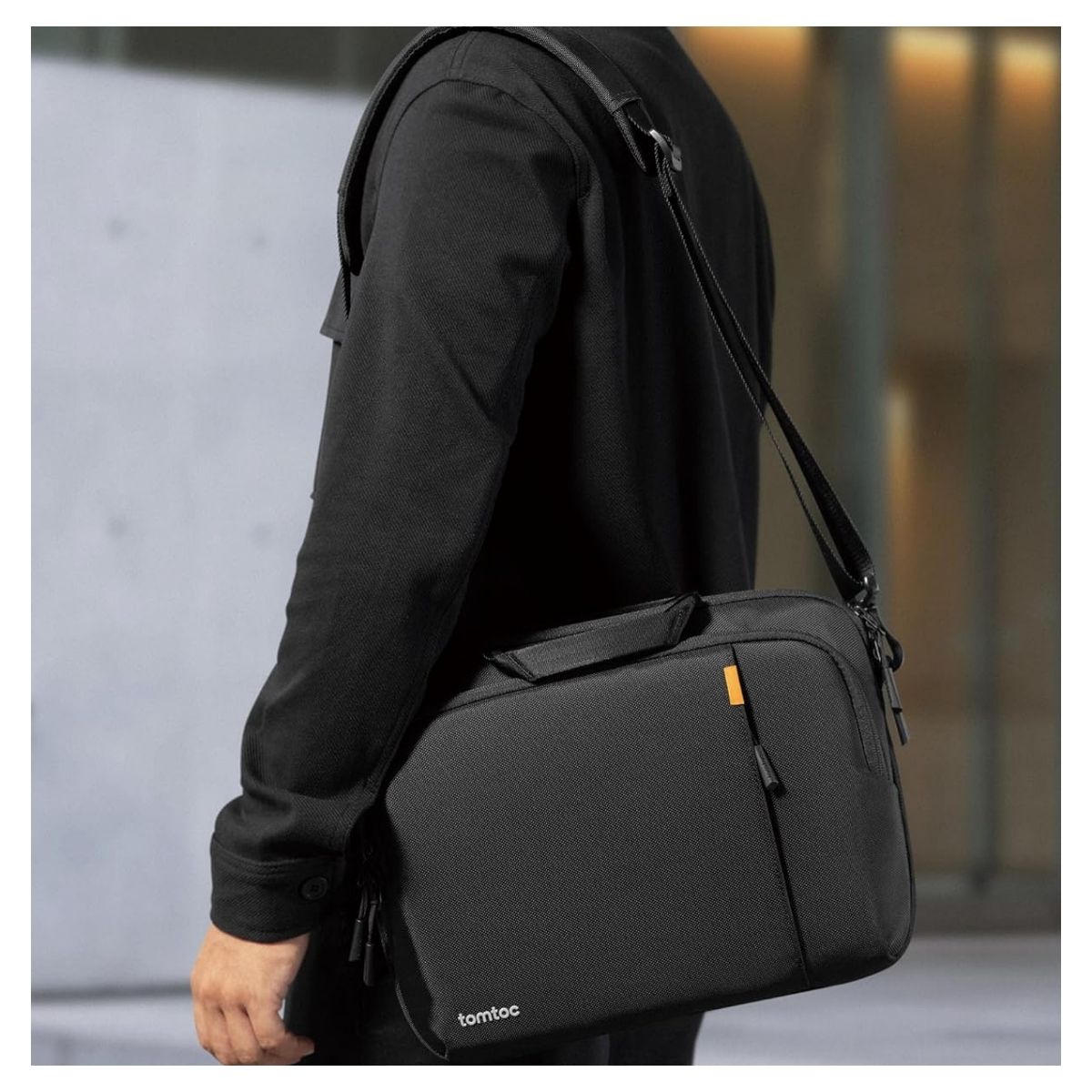 Maletín Delgado con Correa Defender-A30 para Notebook de 15,6"