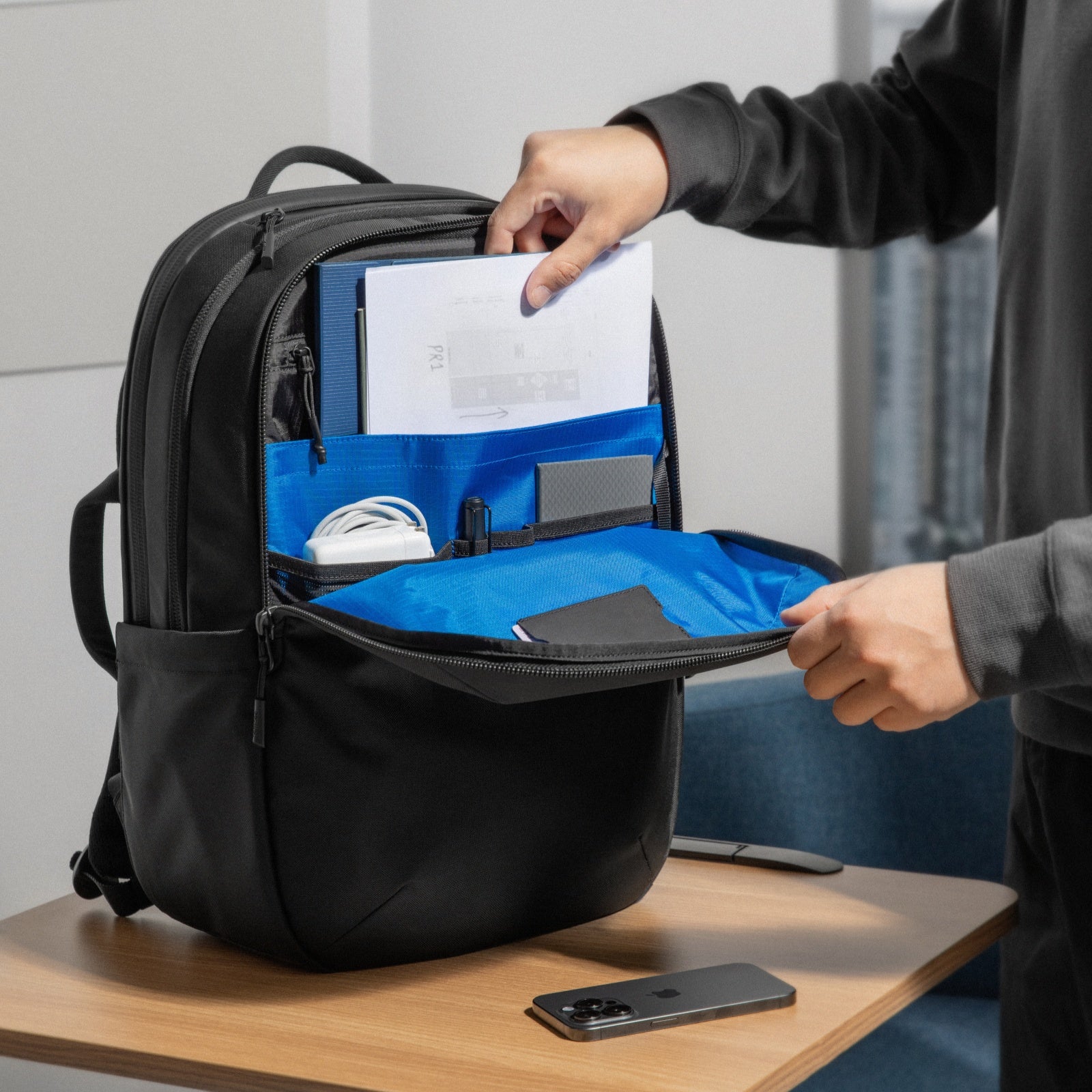 Mochila UrbanEX-T65 M 30L para Notebook 17,3"