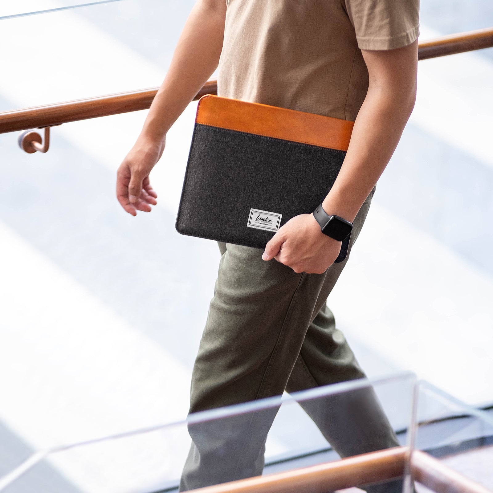 Funda Ultrafina Premium-H16 para Tablet / iPad Pro 11''