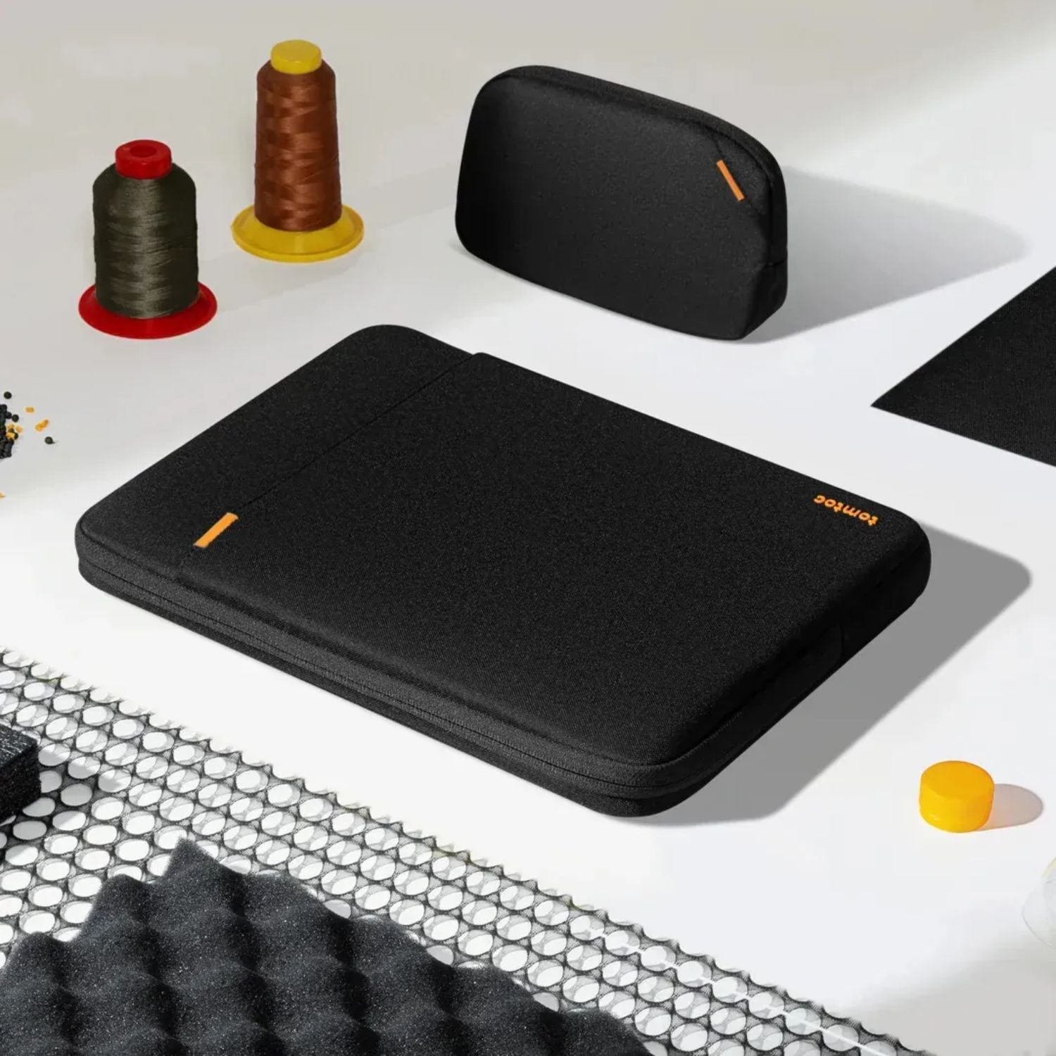 Funda Defender-A13 para MacBook Neo / Air / Pro de 13" con Organizador