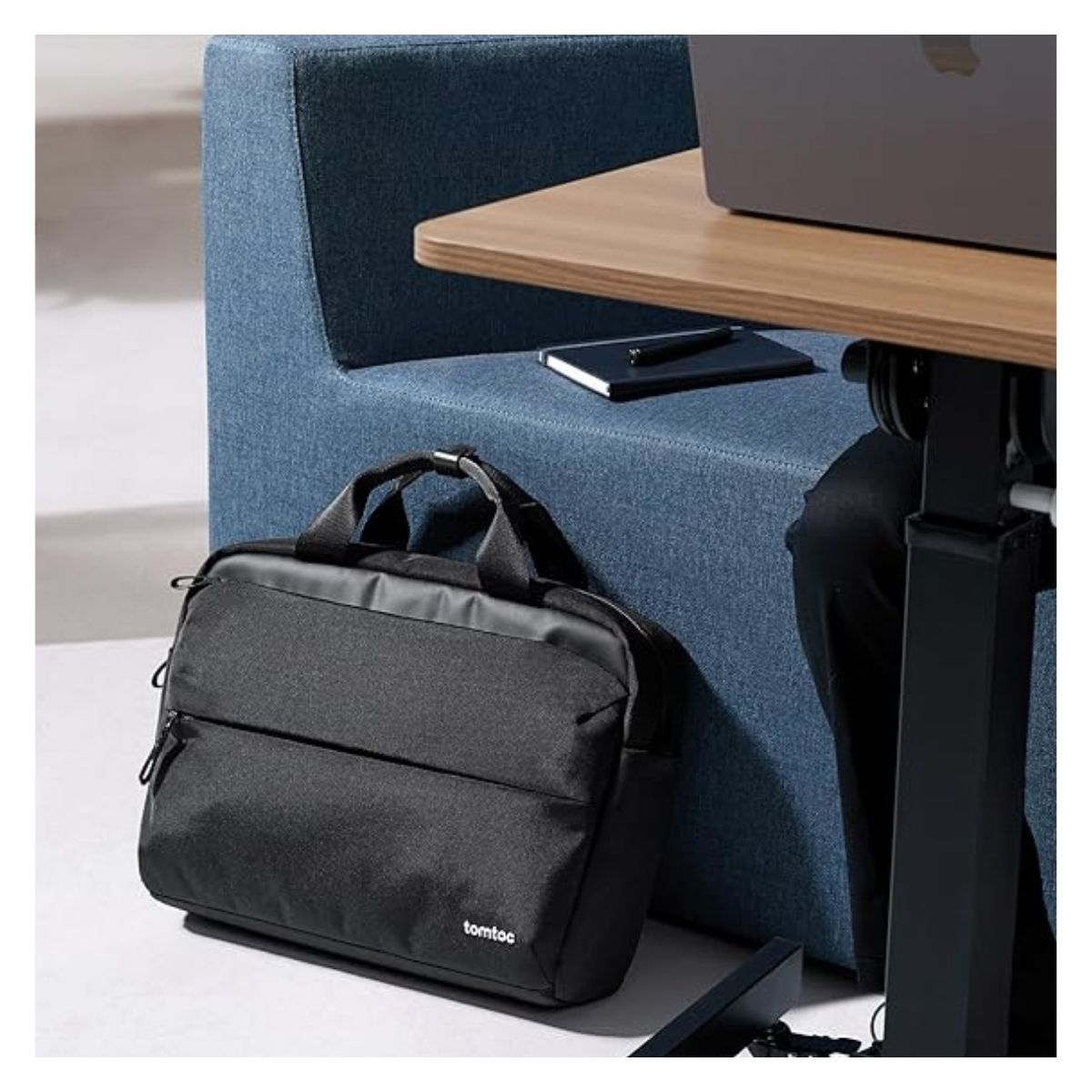 Bolso Maletín Defender-A32 para Notebook 16" de 16L