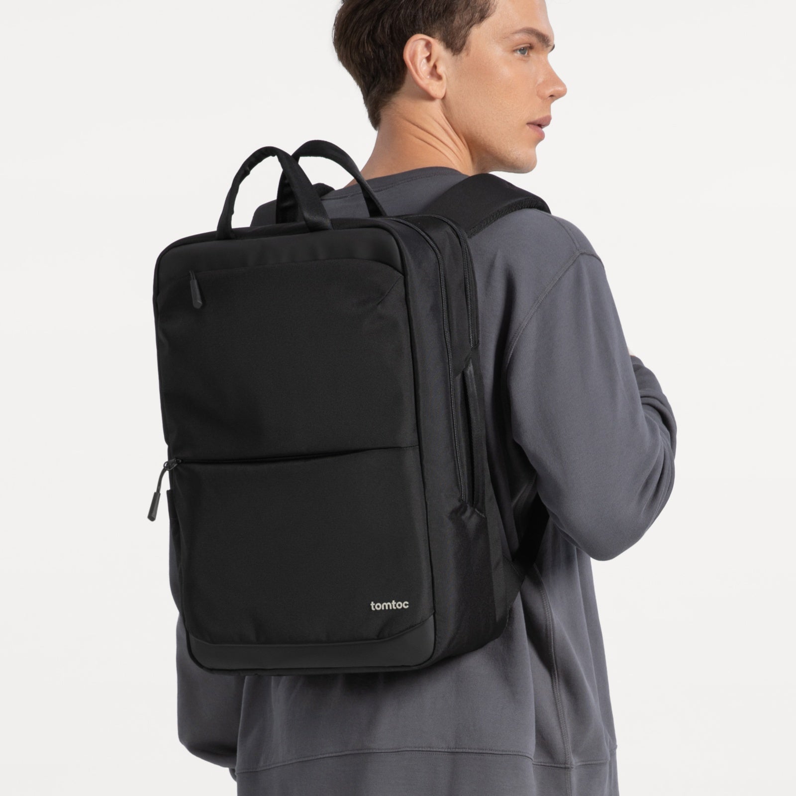 Mochila Premium Navigator-T71 M 24L para Notebook de 16''