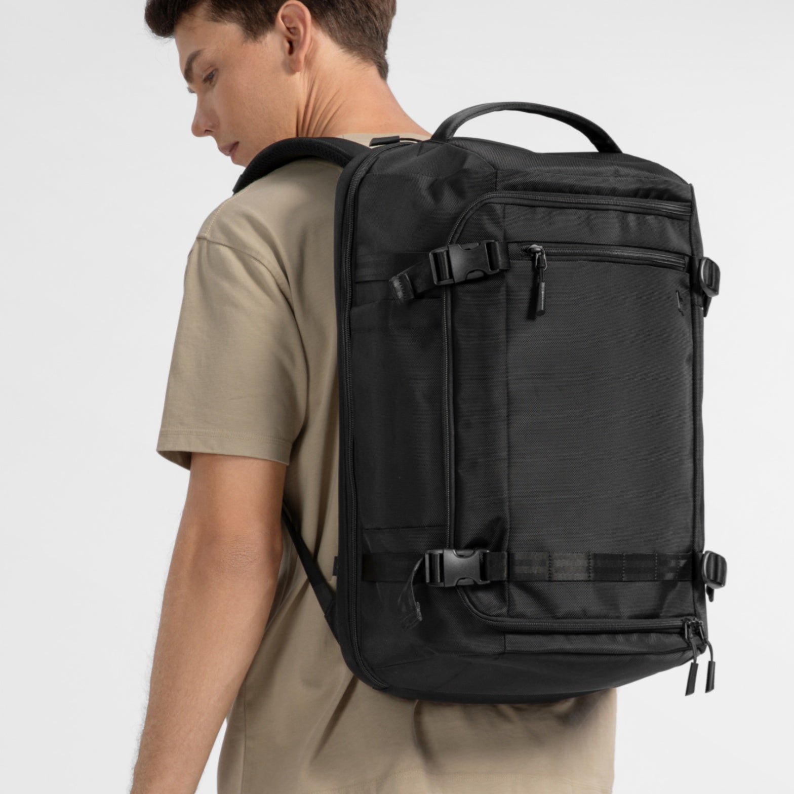 Mochila de Viaje Navigator-T67 38L para Notebook 17,3"