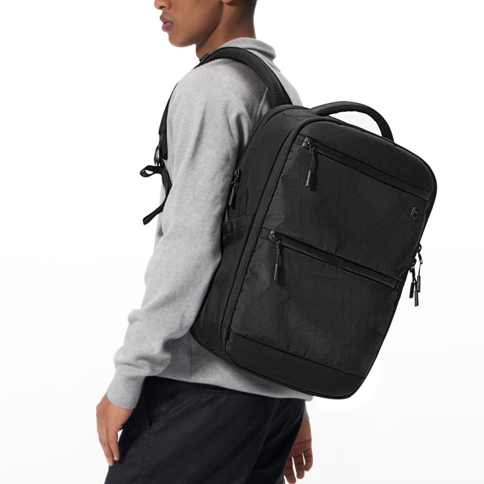 Mochila TechPack-T73 X-Pac para Notebook hasta 16" y iPad Pro 12,9"
