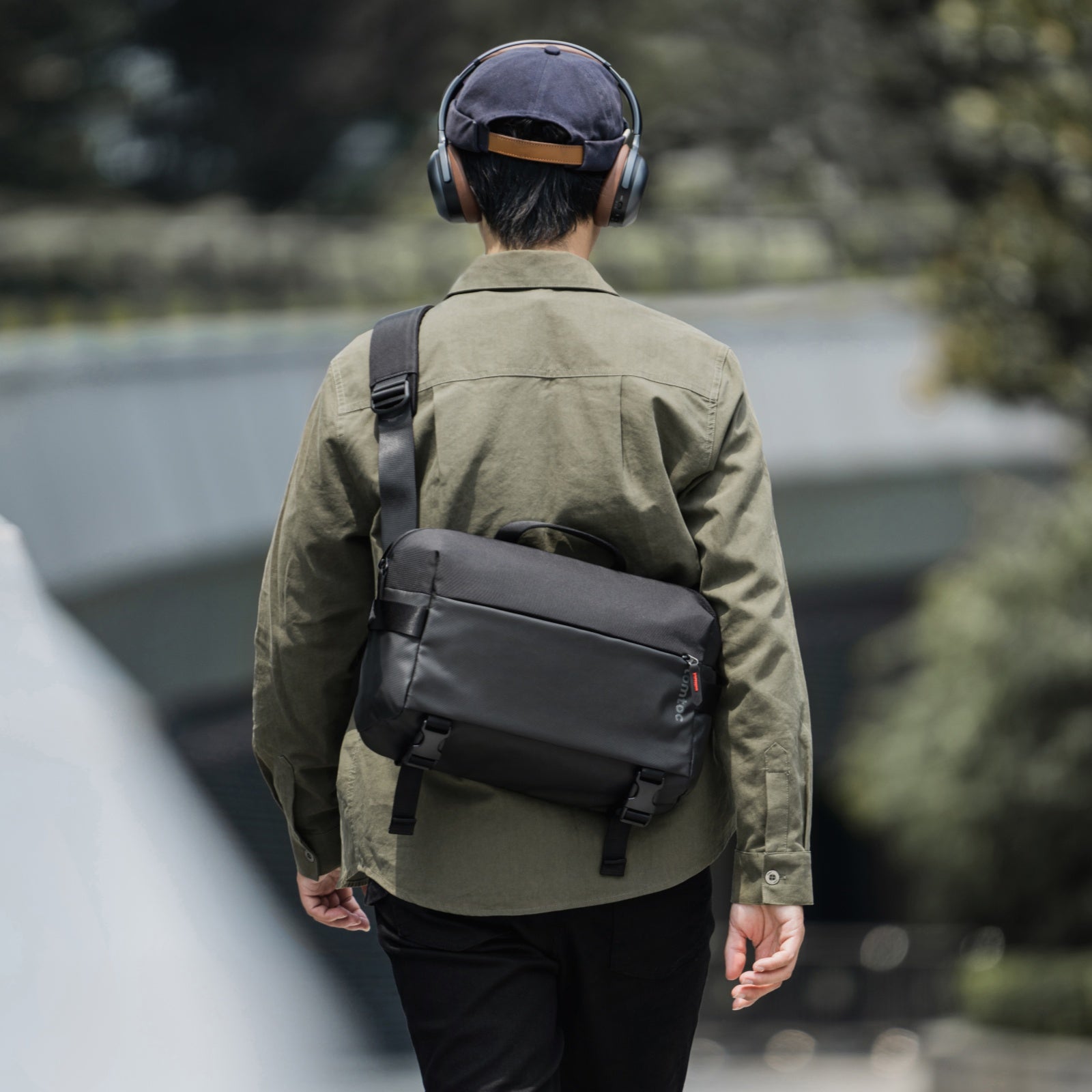 Bolso Bandolera Explorer-T21 L para MacBook Air / Pro 13'' 10L